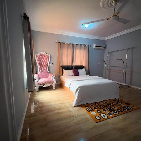 T'S Place Adenta Екстер'єр фото