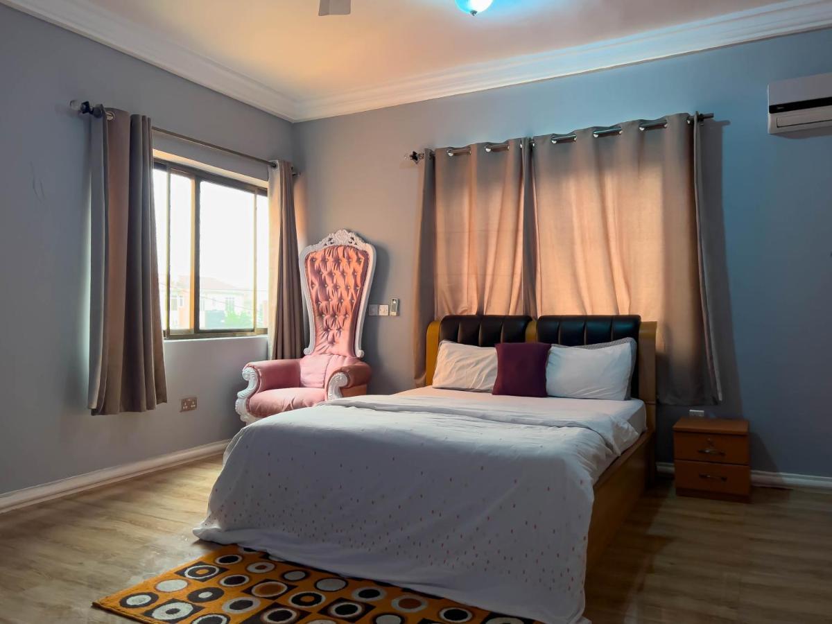 T'S Place Adenta Екстер'єр фото