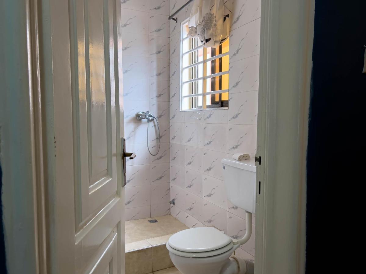 T'S Place Adenta Екстер'єр фото