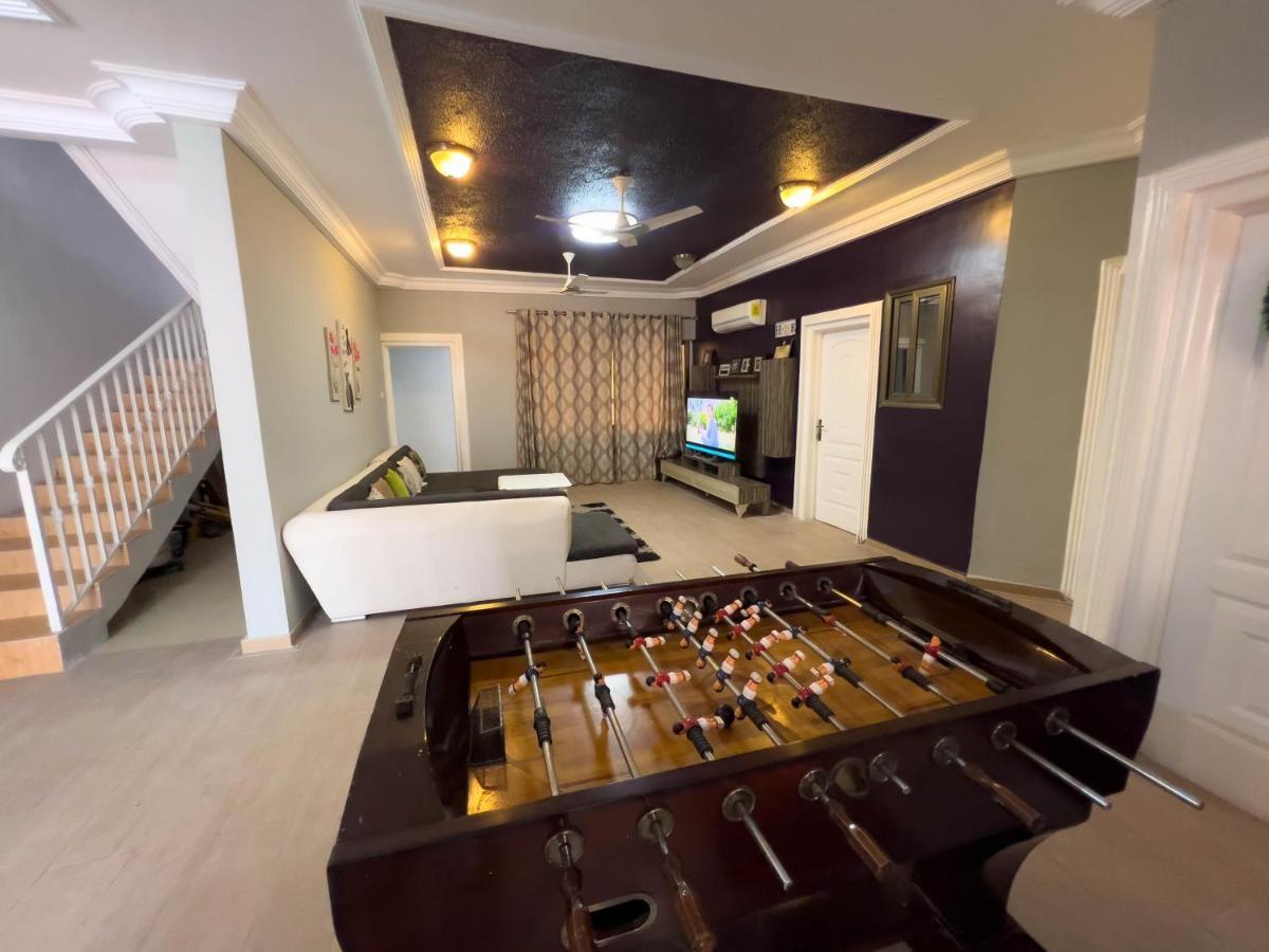 T'S Place Adenta Екстер'єр фото